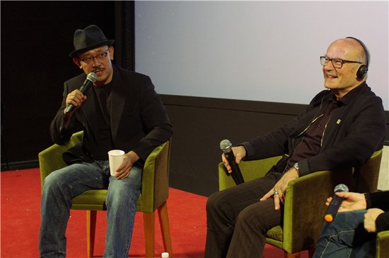 姜文片场抽身推介施隆多夫:没他我当不了导演