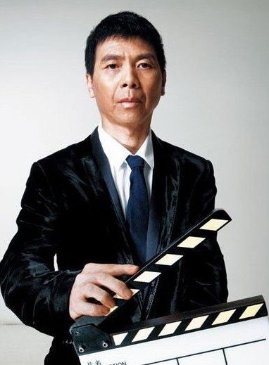 冯小刚把关“上春晚”只看不评 赵本山因故缺席