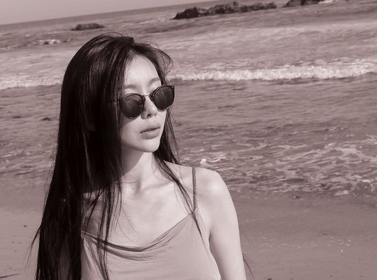 巩新亮生日公布单曲《错爱》 透露对感情迷茫