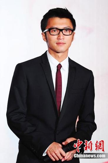 谢霆锋101岁奶奶去世 档期在身难抽身强忍伤痛