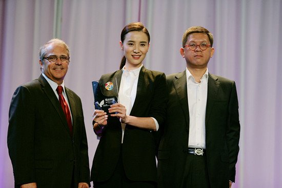 刘震云护航影后小宋佳 “真假作家”不解之缘