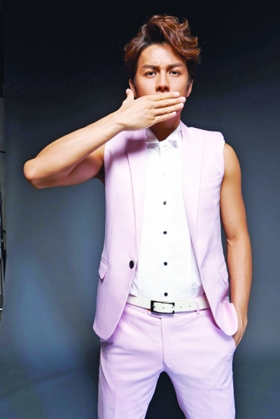 吴克羣《全能星战》公开示爱赌王千金