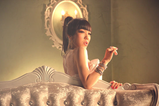 庾澄庆爱徒内讧 吴莫愁代言遭崔天琪争抢