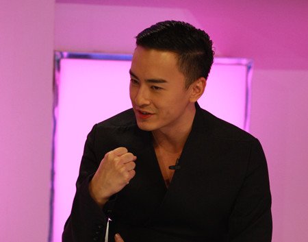 《第一超模》郑元畅党竹溪合影曝光 关心其腿伤