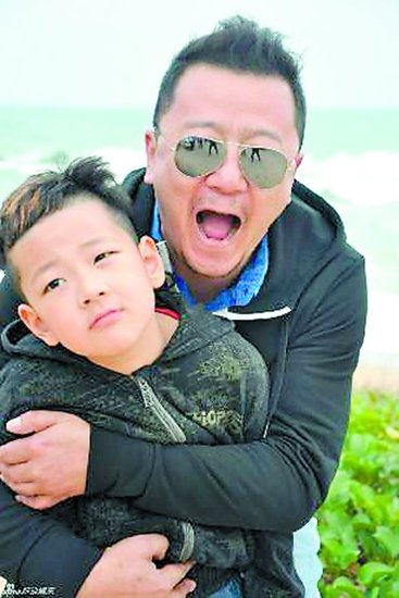 专家评“爸爸”带娃：中国式父母毛病田亮全有