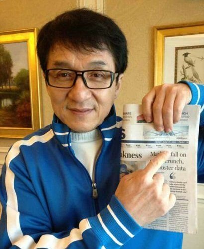 大s的肚子与朱莉的婚事:娱乐圈月经贴在为谁急