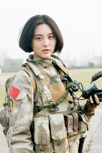 《特种兵3》热播 甘露新兵入队受尽虐待_娱