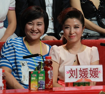 刘媛媛录制《星光大道》 几度为选手落泪