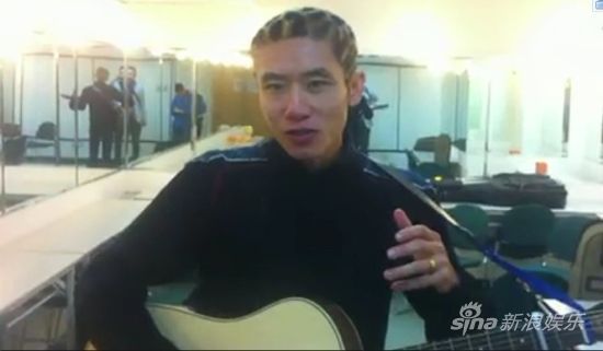 丁武对音乐会有信心 央吉玛彩排不忘解馋
