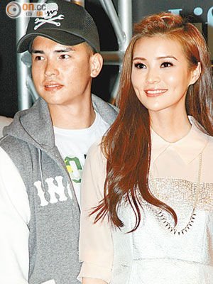 张柏文称姐姐张柏芝教育子女严格 不会带子逃课