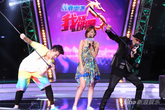 《我不是明星》高凌风带病潘阳演家庭春晚