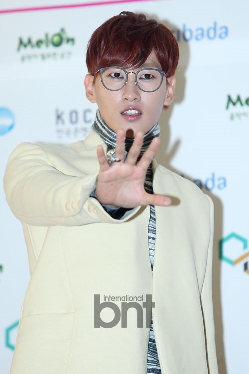 SJ银赫推特账号曝<em>女裸体照</em> 公司称黑客所为(图