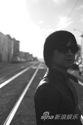 汪峰《生来彷徨》首播 唱出理想主义心声