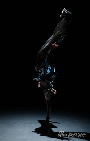 冯小刚监制舞剧《夜宴》 剧团曾演金瓶梅