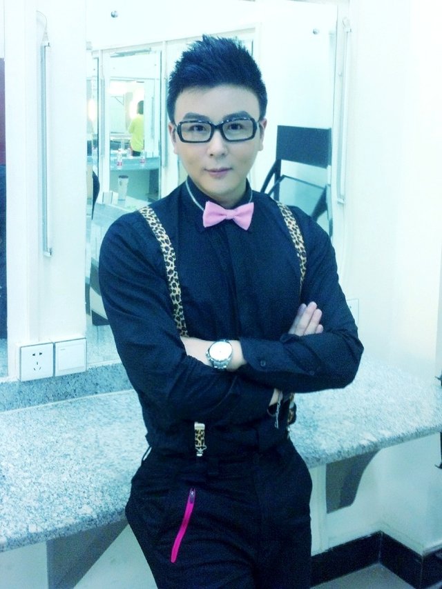 《直通春晚》评委朱迪：快男与好声音pk成焦点