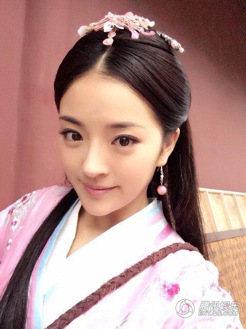 《济公传》开机 种丹妮首演古装剧搭戏郭德纲