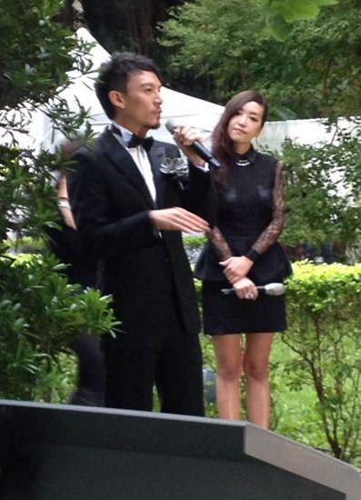 张震大婚前女友路嘉欣之姐任司仪 分手后屡同台