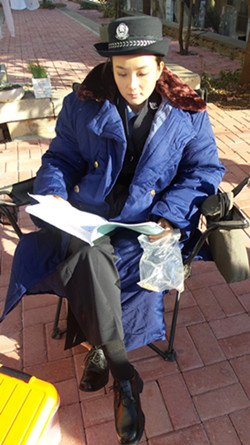 李梅可《穿警服的那些女孩》成冻美人 哭戏虐心_娱乐_南都网