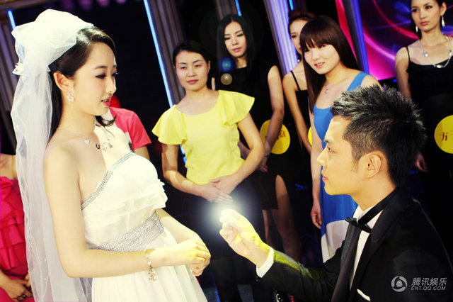 蒋梦婕被姚元浩求婚 《一克拉梦想》喜结良缘