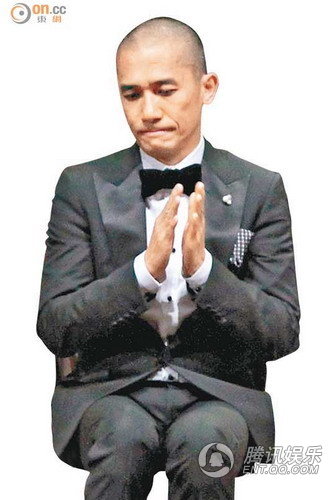 章子怡高调秀爱确认汪峰 梁朝伟吃白果失落扁嘴