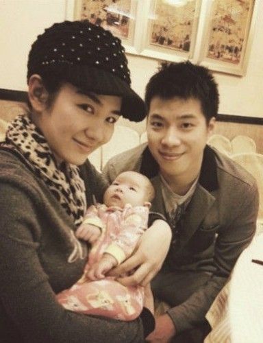 黄奕老公解释复合原因 为孩子维系婚姻