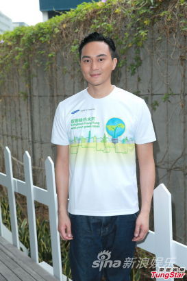 张智霖称与爱子同浴 节约用水响应环保