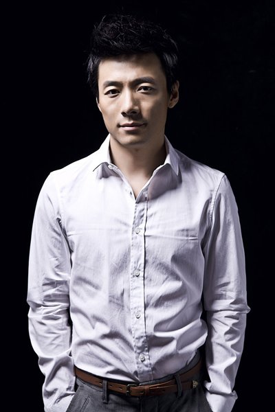 实力派小生祖峰加盟《归来》 与刘佩琦斗戏