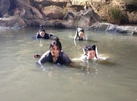 陈妍希拍落水戏 陈晓头套脱落遭嘲笑(图)