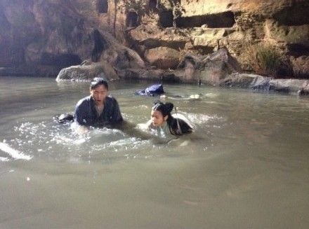 陈妍希拍落水戏 陈晓头套脱落遭嘲笑(图)