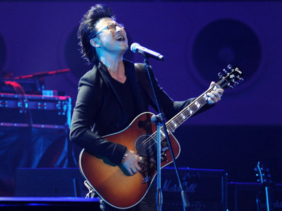 网友调侃汪峰发片与嫦娥三号发射撞期