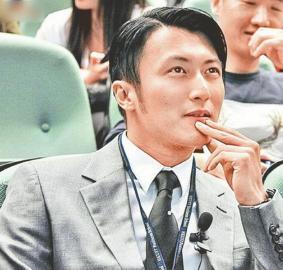 谢霆锋内地开经纪公司 欲培养新天王天后