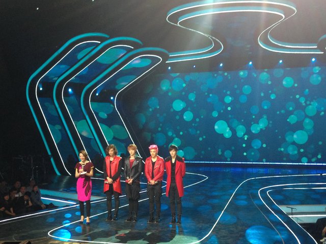 m4m受邀《我要上春晚》 魔鬼训练经历获董卿力挺