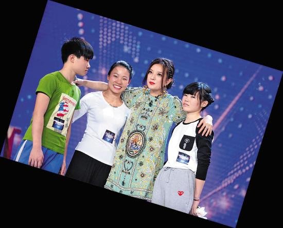 《中国达人秀》v5回归 赵薇变“搞笑女神”