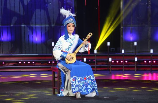 <em>越女争锋</em>首轮竞争激烈 青春靓丽成看点_娱乐_