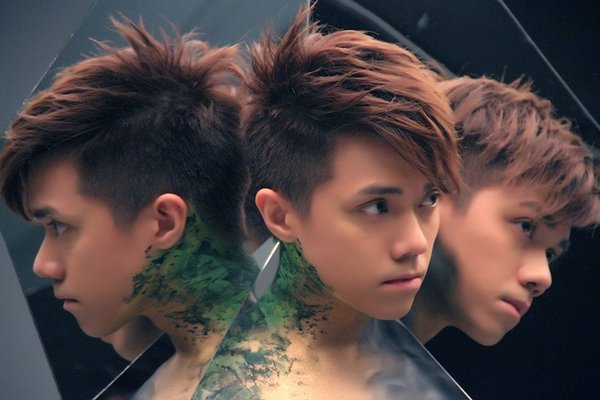 张敬轩获封情歌男神 坚持“高大上”音乐路线