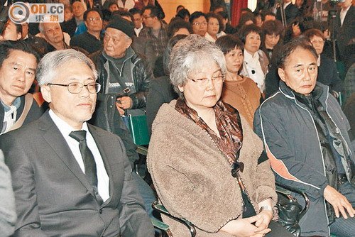 红线<em>女传奇</em>一生戏迷怀念 马鼎盛忆母捱苦落泪