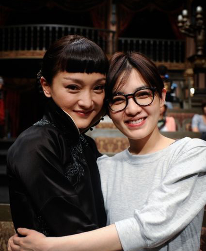 刘诗诗叶青杨幂唐嫣 盘点娱乐圈“恩爱”闺蜜照