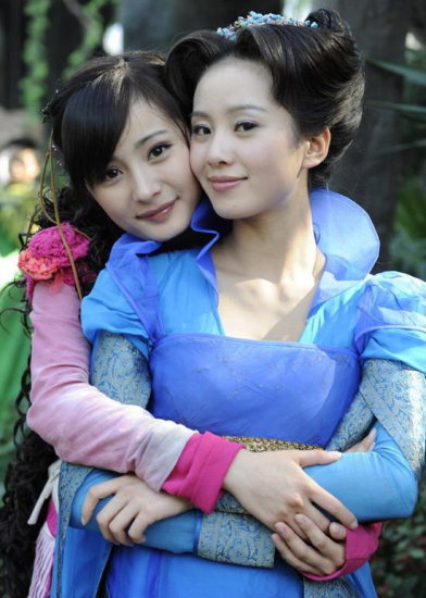 刘诗诗叶青杨幂唐嫣 盘点娱乐圈“恩爱”闺蜜照