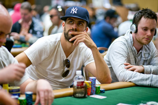 跨界赌神!汪峰神牌技揽情缘 拳王砸热火赚322