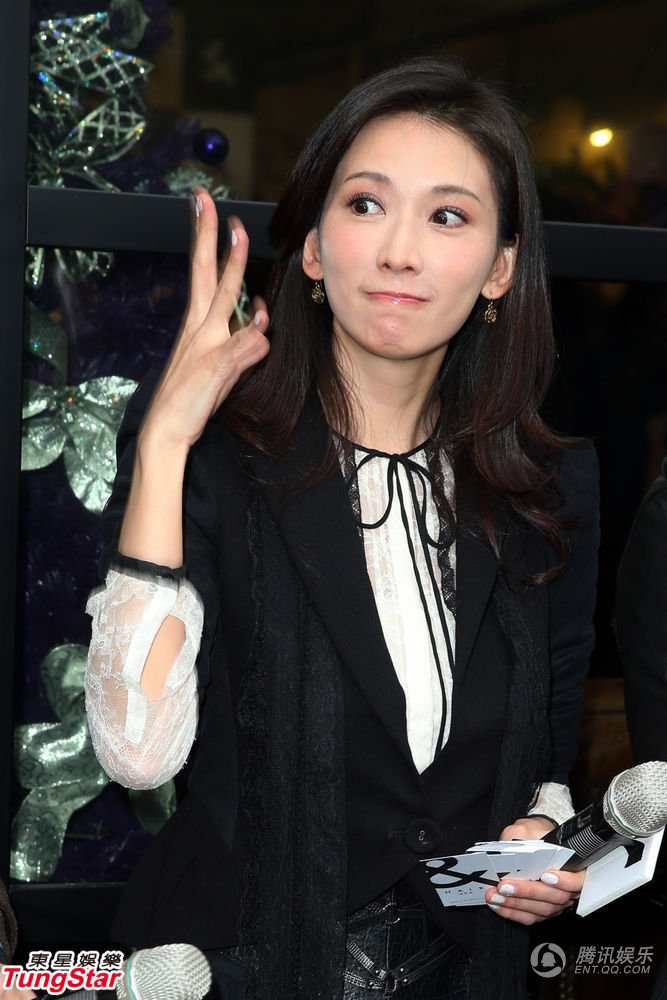 高清：林志玲投资发廊成股东 抱恙出席剪彩仪式