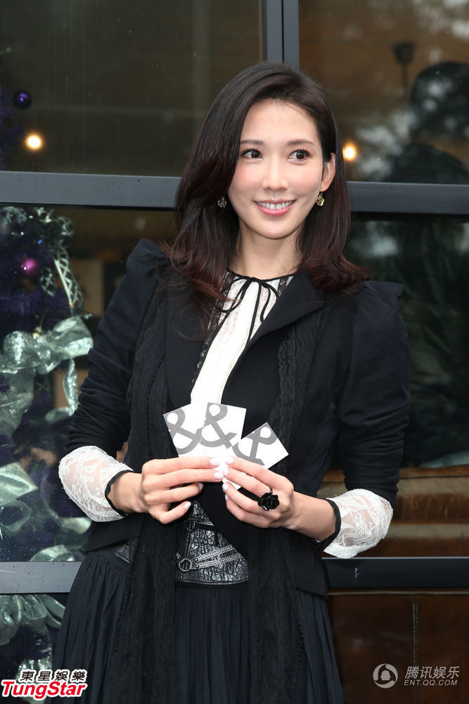 高清：林志玲投资发廊成股东 抱恙出席剪彩仪式