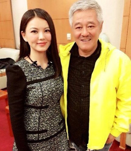 央视春晚送审节目笑料一般;语言节目恐缩水