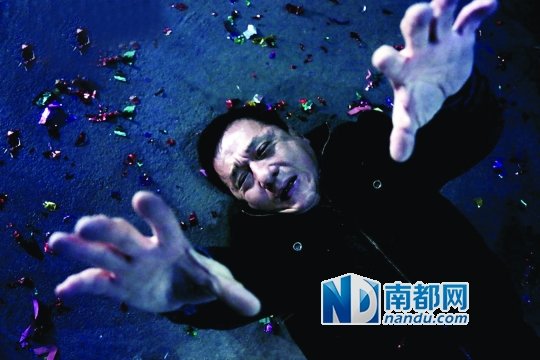 冯小刚影评人骂战无助票房 整体大盘跌了6亿
