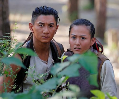 《向着胜利前进》开播 杨婷婷吴奇隆谱战地恋歌