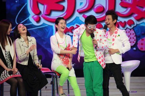 综艺圈怪象:周6无节目敢PK《大本营》《非诚