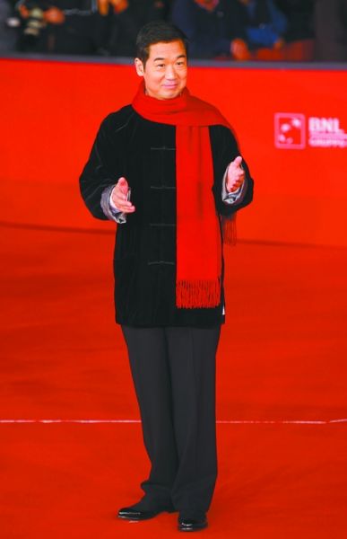 郭德纲无缘马年春晚 冯巩搭档曹云金