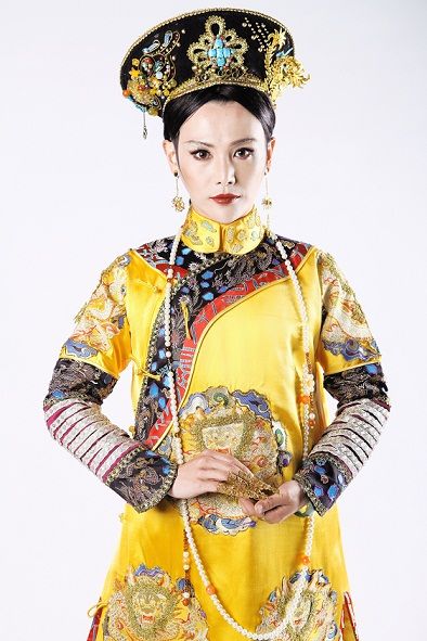 孙坚挑战孙俪经典扮相 百变大咖继演甄嬛传