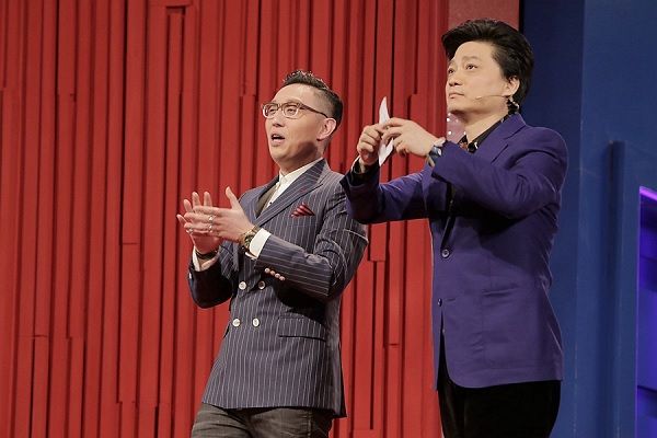 小崔华少《谢天谢地》同台 为赴春晚华少先登场