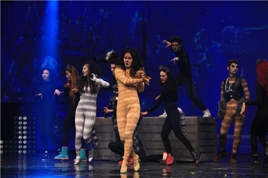 《梦工厂》性感女神成pk王 曾志伟力挺费璇