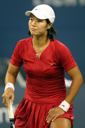 李娜个人资料_李娜个人收入